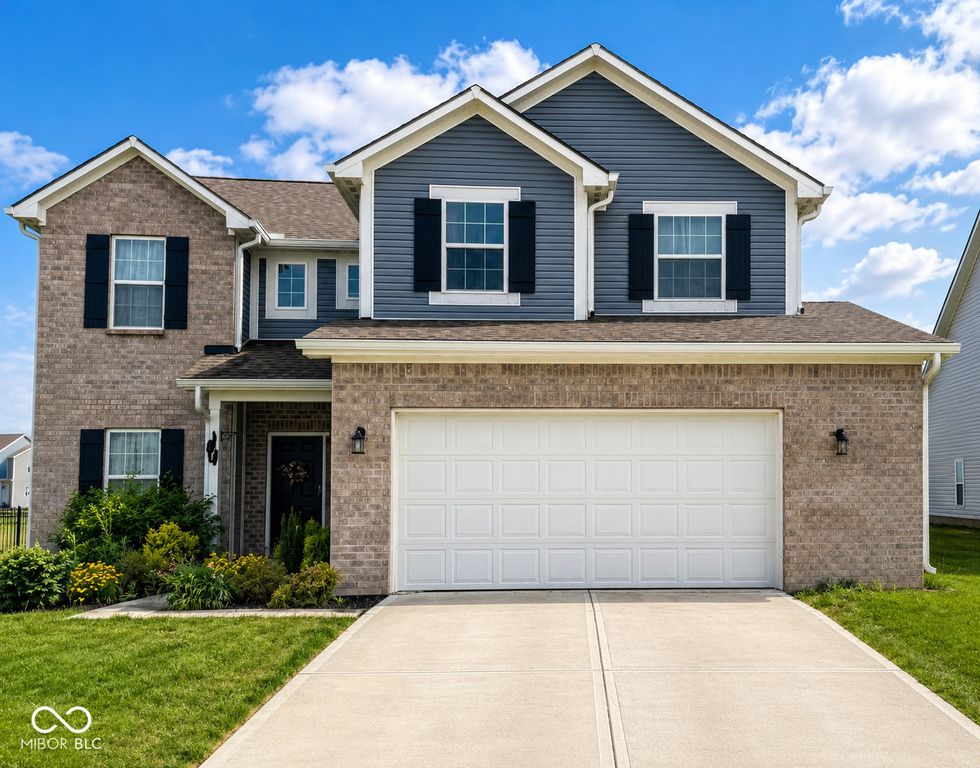 1669 N Clearwater Drive, Greenfield, IN 46140