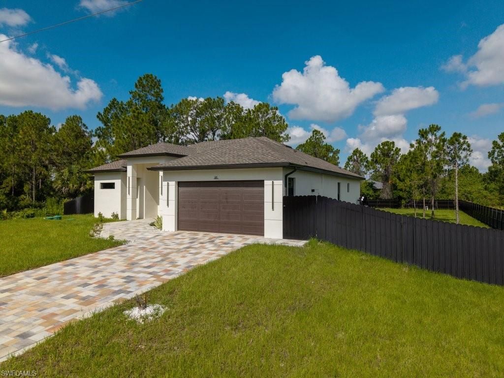 811 Rush AVE, LEHIGH ACRES, FL 33972 — photo 5