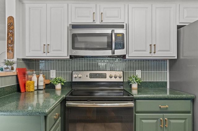 9528 LAKE DOUGLAS PLACE, Orlando, FL 32817