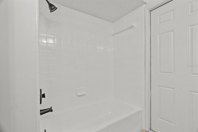 9528 LAKE DOUGLAS PLACE, Orlando, FL 32817