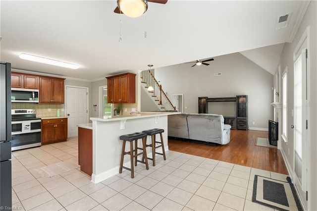 7084 Bridgewood Road, Clemmons, NC 27012