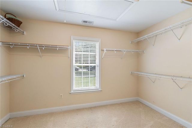 7084 Bridgewood Road, Clemmons, NC 27012