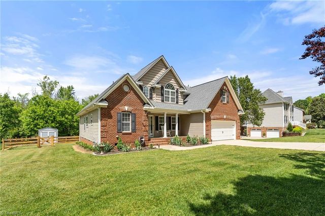 7084 Bridgewood Road, Clemmons, NC 27012