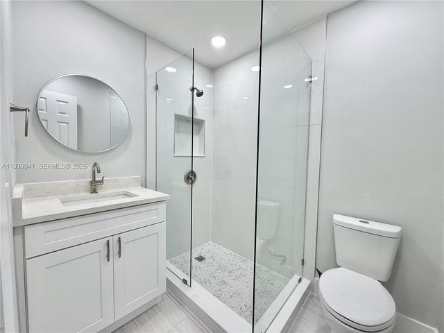 11240 SW 33rd Cir Pl, Miami, FL 33165