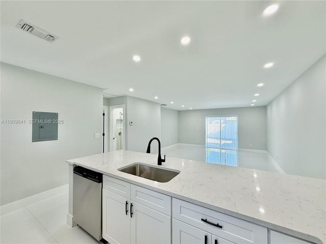 11240 SW 33rd Cir Pl, Miami, FL 33165