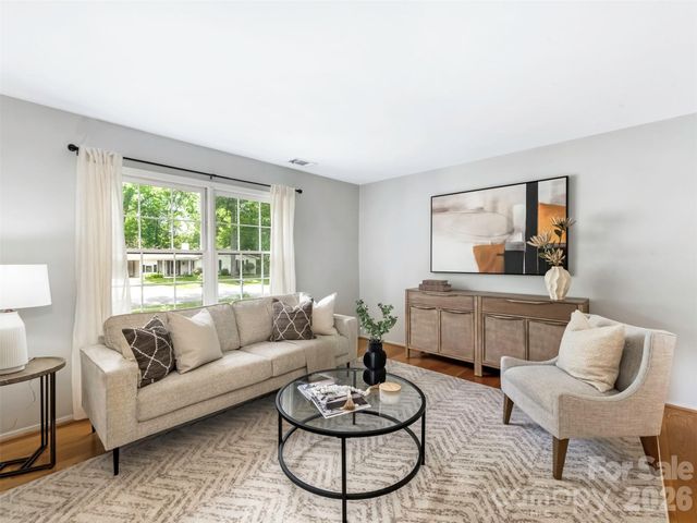 1429 Mcilroy Road, Charlotte, NC 28212