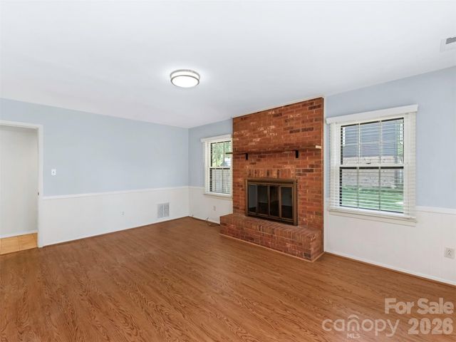 1429 Mcilroy Road, Charlotte, NC 28212