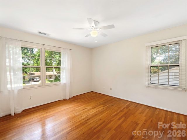 1429 Mcilroy Road, Charlotte, NC 28212