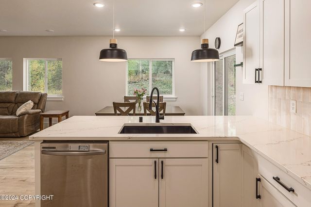 5292 W Kelsi Loop, Wasilla, AK 99623