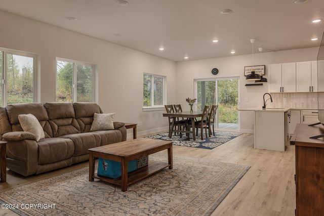 5292 W Kelsi Loop, Wasilla, AK 99623