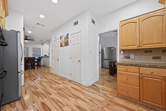 8107 Tiger Lane, Houston, TX 77040