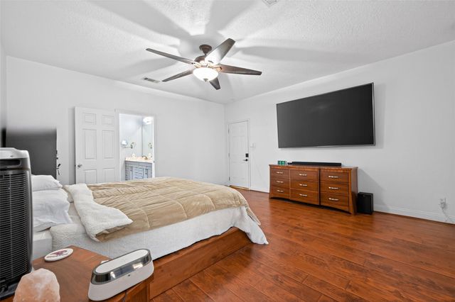 8107 Tiger Lane, Houston, TX 77040