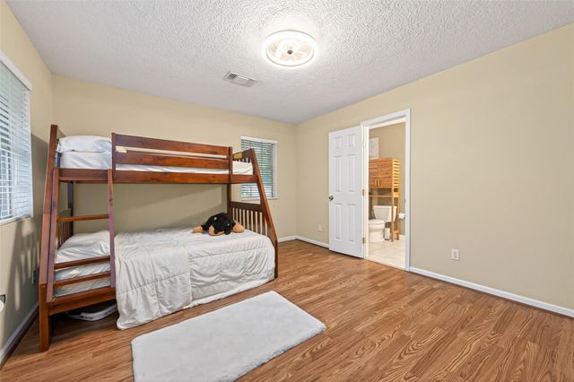 8107 Tiger Lane, Houston, TX 77040
