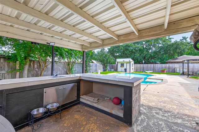 8107 Tiger Lane, Houston, TX 77040