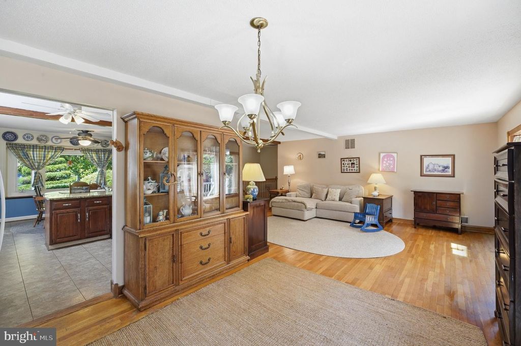 Image 14 of property listing at 12615 EASTBOURNE DR, Silver Spring, MD 20904