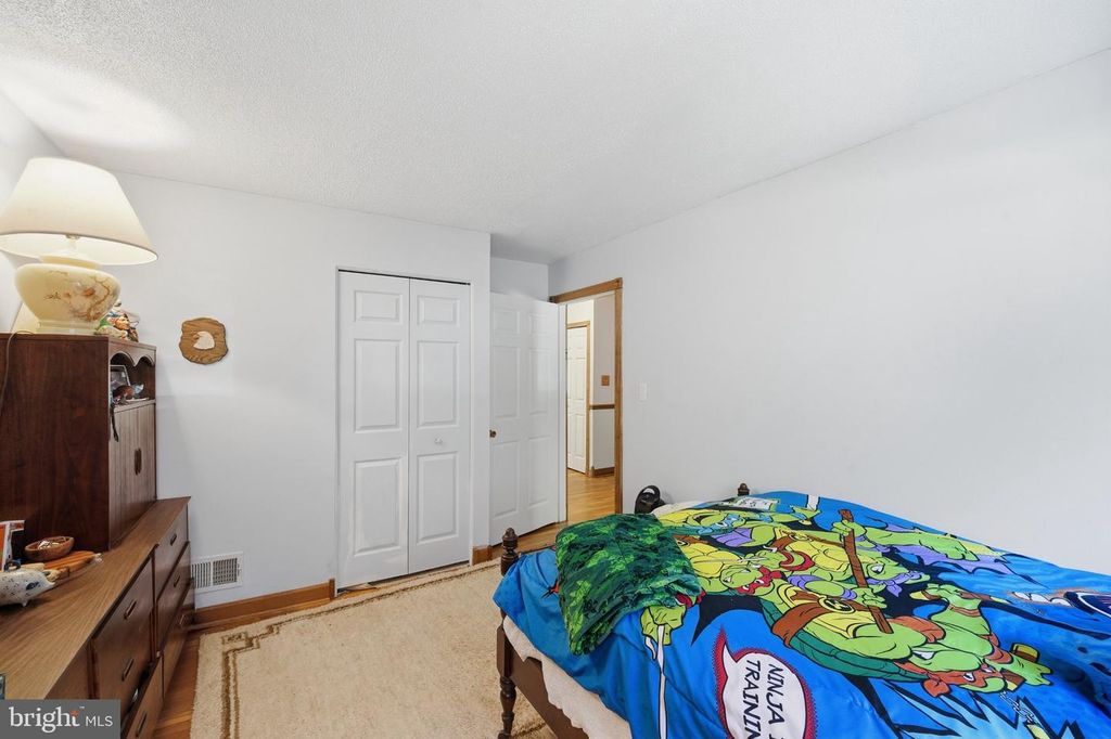 Image 28 of property listing at 12615 EASTBOURNE DR, Silver Spring, MD 20904