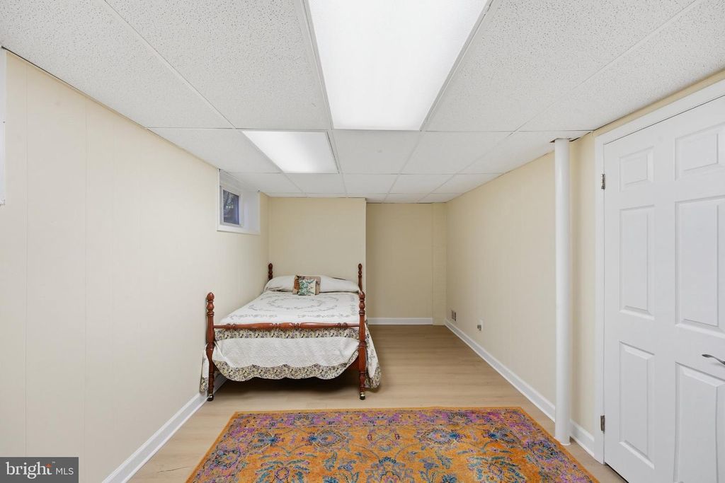Image 39 of property listing at 12615 EASTBOURNE DR, Silver Spring, MD 20904