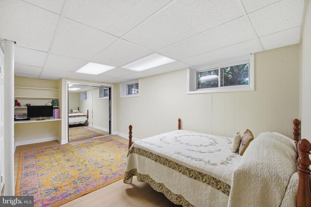 Image 40 of property listing at 12615 EASTBOURNE DR, Silver Spring, MD 20904