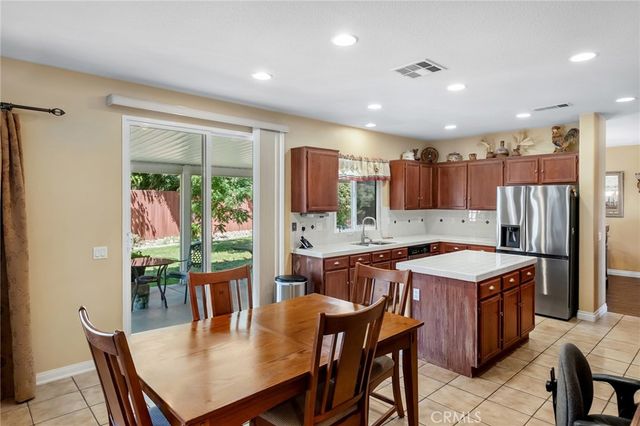 11183 Charleston, Adelanto, CA 92301