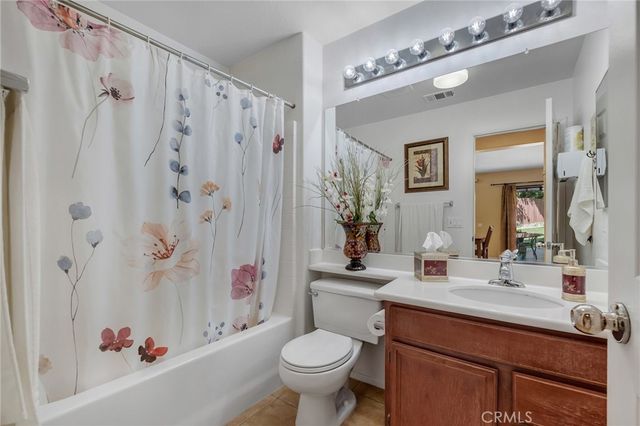11183 Charleston, Adelanto, CA 92301