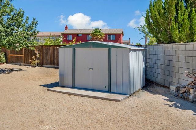 11183 Charleston, Adelanto, CA 92301
