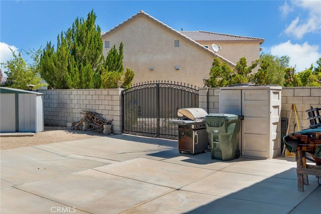 11183 Charleston, Adelanto, CA 92301