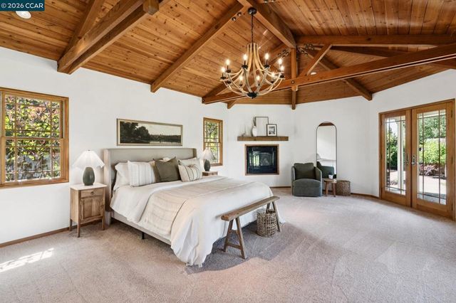 20 Santa Rita Dr, Walnut Creek, CA 94596