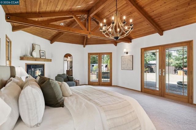 20 Santa Rita Dr, Walnut Creek, CA 94596