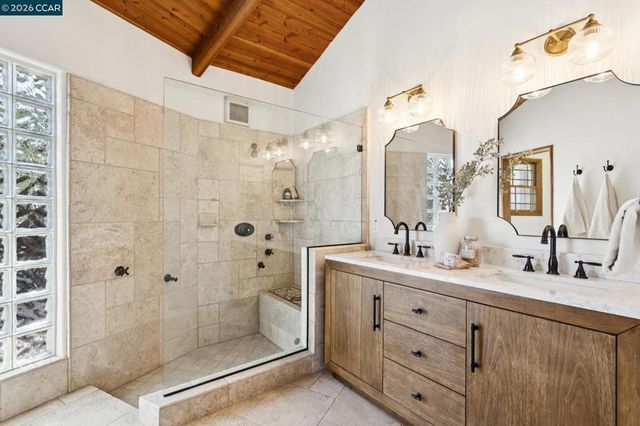 20 Santa Rita Dr, Walnut Creek, CA 94596