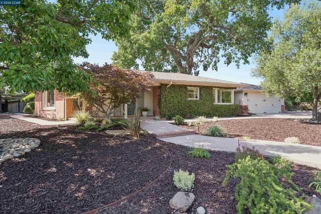 20 Santa Rita Dr, Walnut Creek, CA 94596