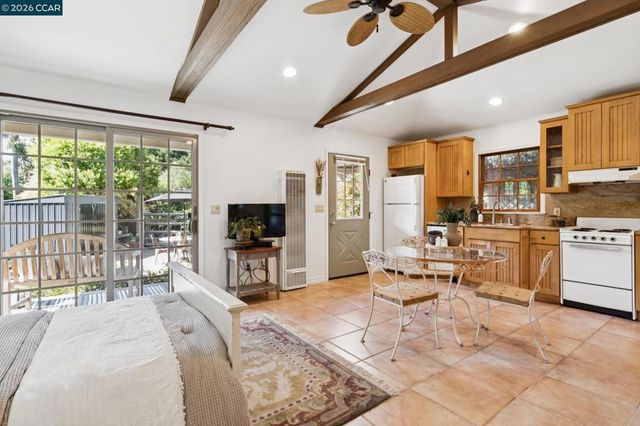 20 Santa Rita Dr, Walnut Creek, CA 94596