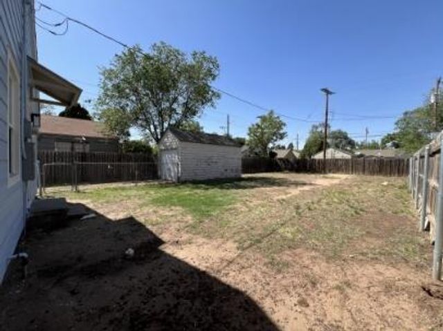 2322 26th Street, Lubbock, TX 79411