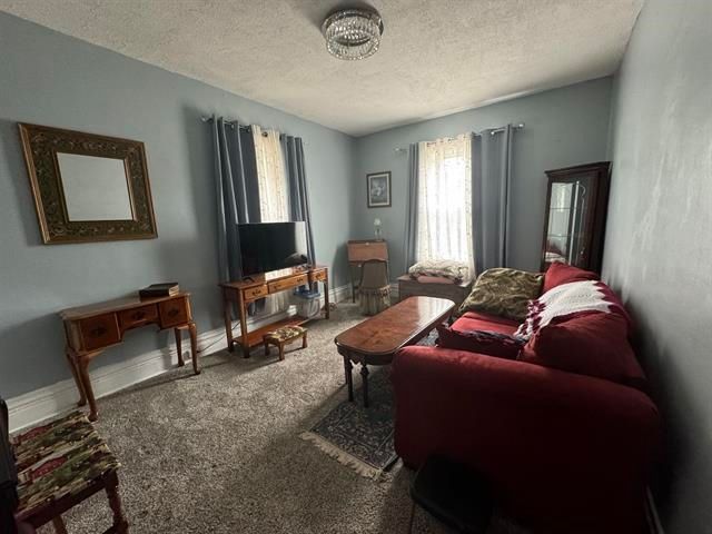 115 W 10th Avenue, Huntington, WV 25701