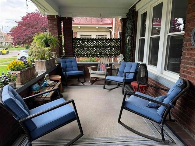 115 W 10th Avenue, Huntington, WV 25701