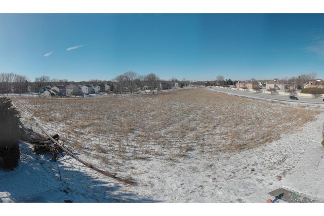 24W737 Central Avenue, Roselle, IL 60172