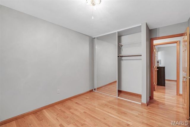 13 W Douglas Drive, St Peters, MO 63376