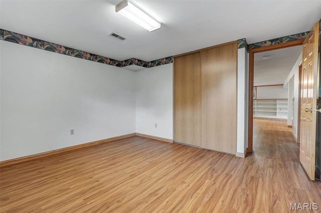 13 W Douglas Drive, St Peters, MO 63376