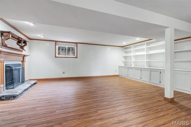 13 W Douglas Drive, St Peters, MO 63376