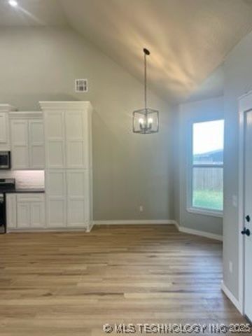 1468 Hackberry, Fort Gibson, OK 74434