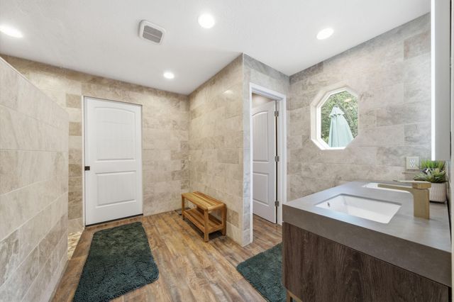 15303 Garett Green Circle, Houston, TX 77095