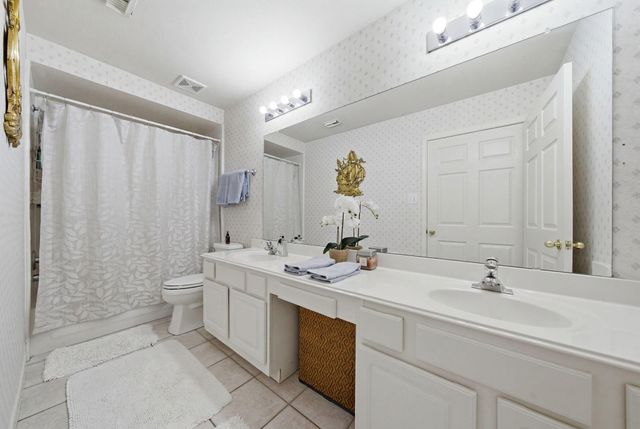 15303 Garett Green Circle, Houston, TX 77095