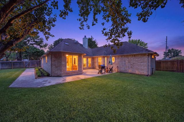 15303 Garett Green Circle, Houston, TX 77095