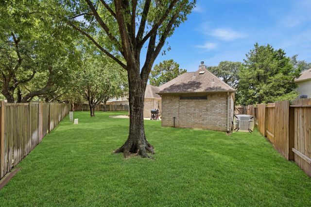 15303 Garett Green Circle, Houston, TX 77095