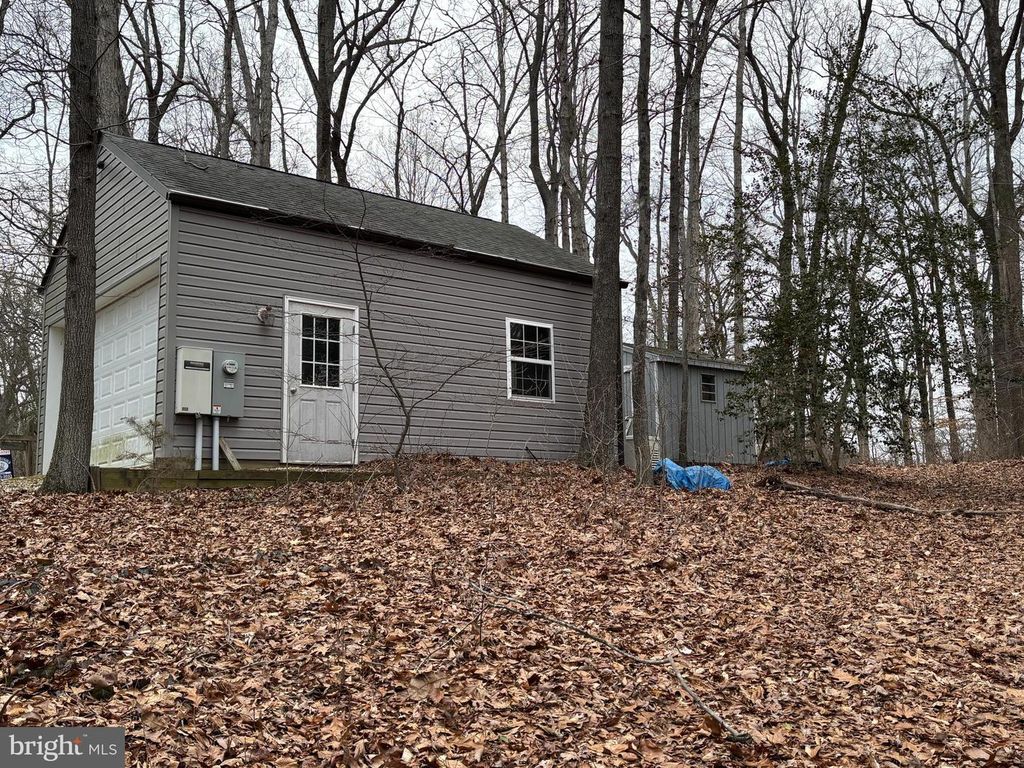 Image 20 of property listing at 25305 SANDY POINT RD, Greensboro, MD 21639