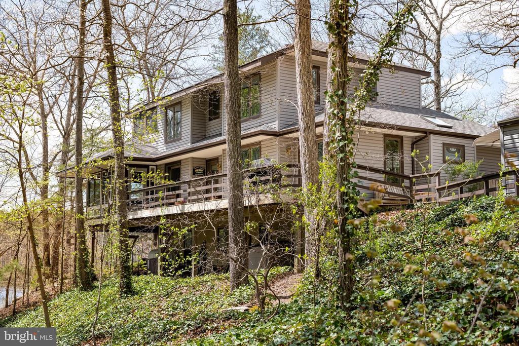 Image 27 of property listing at 25305 SANDY POINT RD, Greensboro, MD 21639