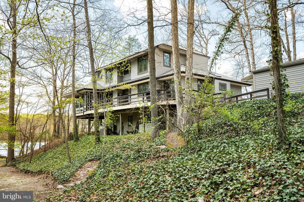 Image 28 of property listing at 25305 SANDY POINT RD, Greensboro, MD 21639