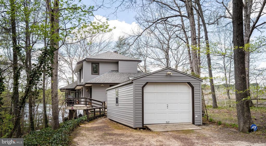 Image 29 of property listing at 25305 SANDY POINT RD, Greensboro, MD 21639