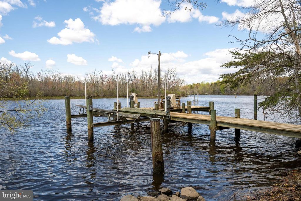 Image 39 of property listing at 25305 SANDY POINT RD, Greensboro, MD 21639