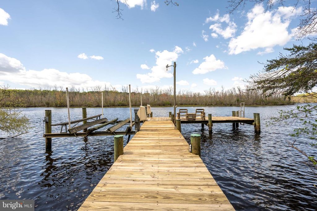 Image 40 of property listing at 25305 SANDY POINT RD, Greensboro, MD 21639