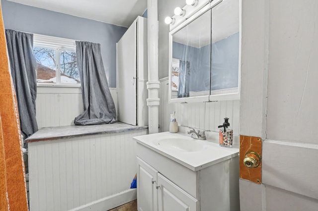 889 Fleming Avenue, Muskegon City, MI 49442